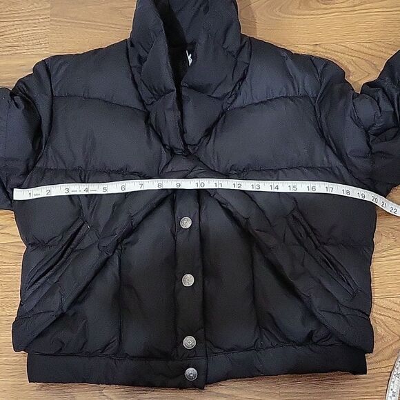 KPS Down Filled Cropped Puffer Black Snap - Picture 6 of 12